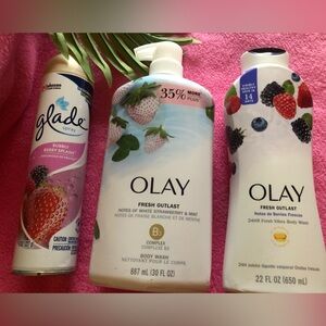 Berry lot of 3 bath body and home spray